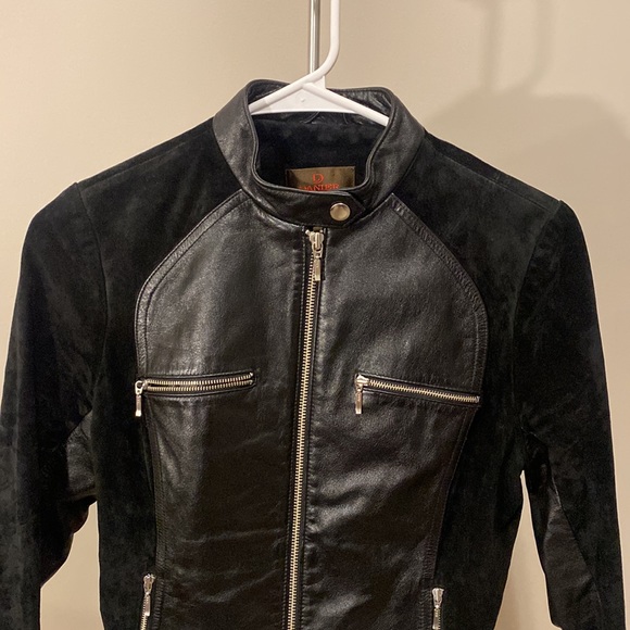 Danier leather jacket - Picture 12 of 12